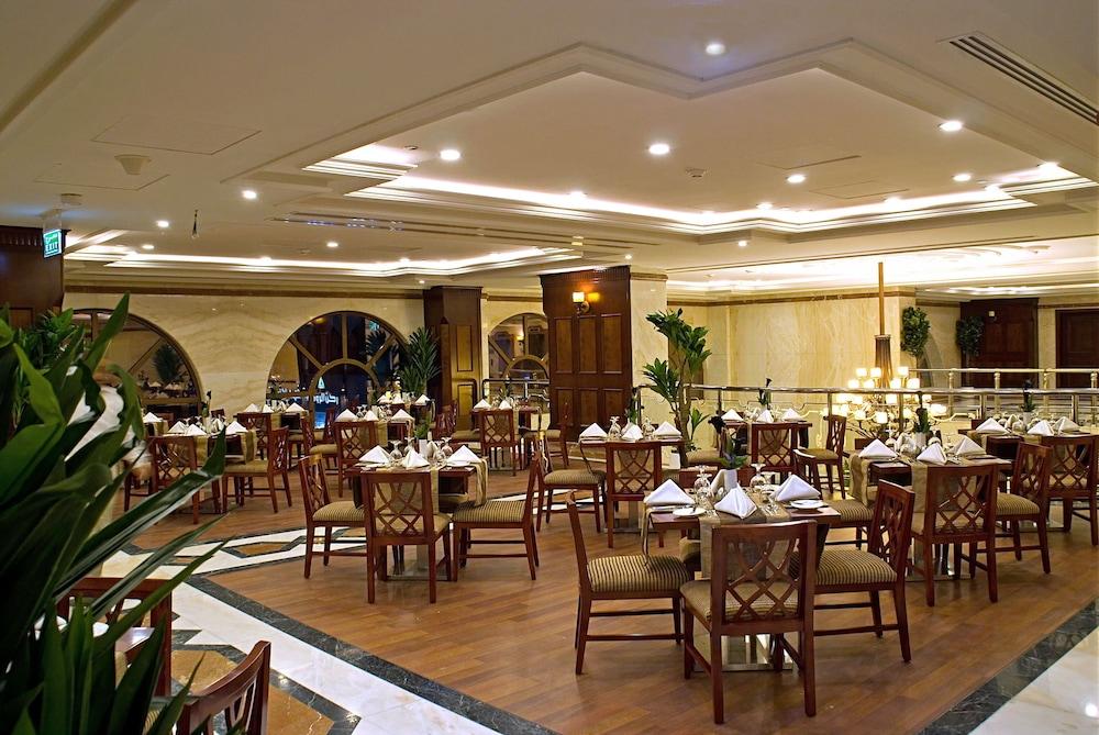 Dar Eiman Royal Otel Mekke Dış mekan fotoğraf The restaurant
