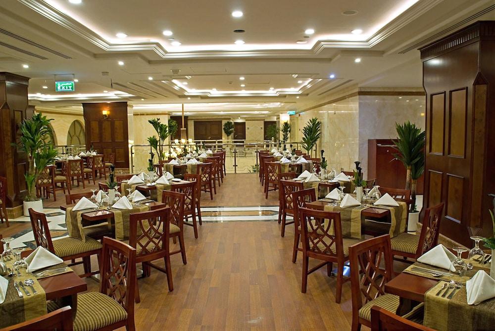 Dar Eiman Royal Otel Mekke Dış mekan fotoğraf The restaurant