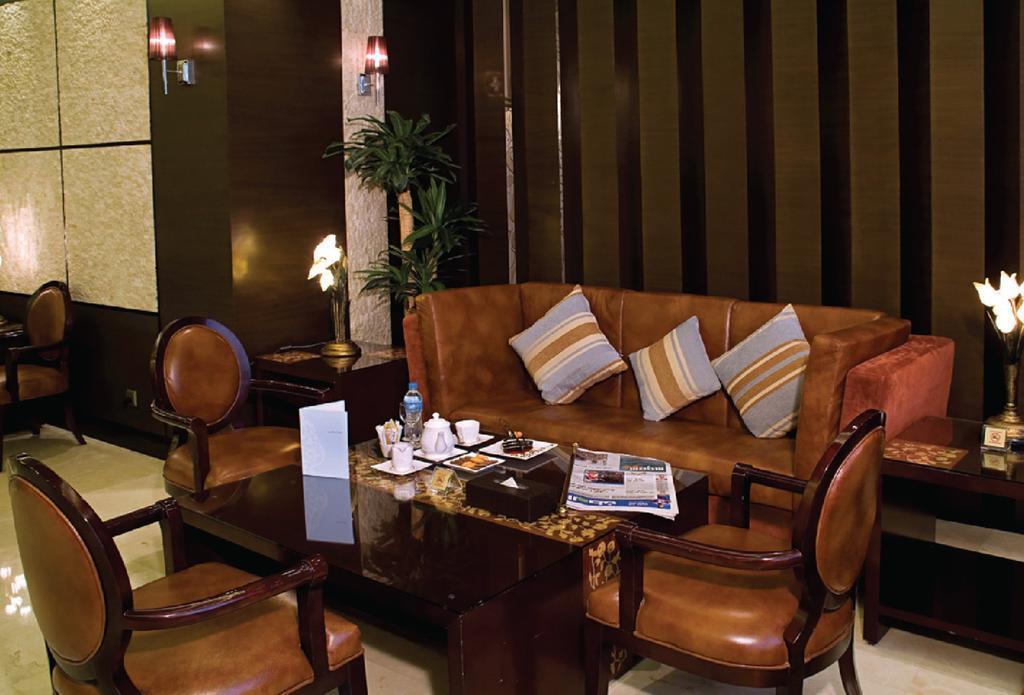 Dar Eiman Royal Otel Mekke Dış mekan fotoğraf The lobby of the hotel